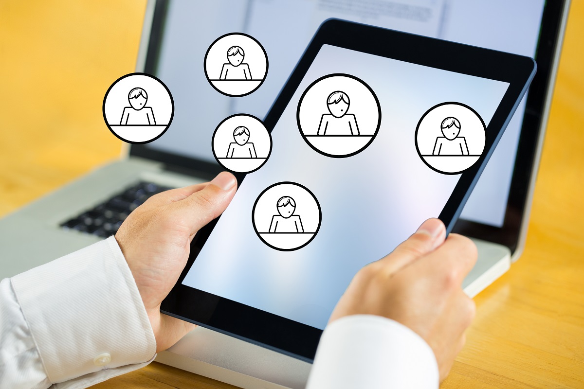 Imagem de recrutamento digital na matéria do Mundo RH.